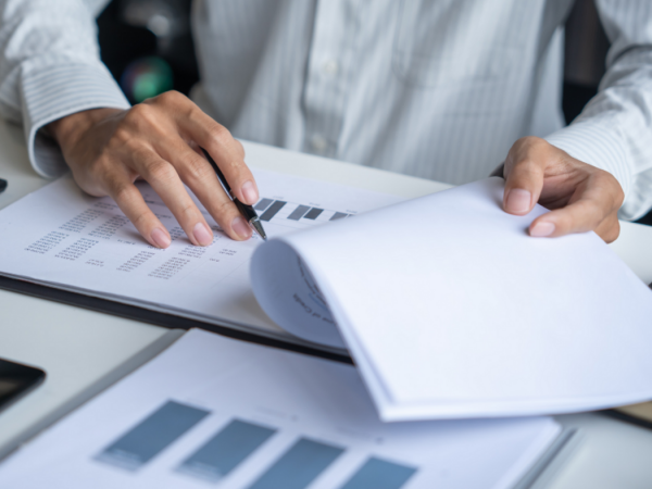 Qui est concerné par la comptabilité d’engagement en ligne ?